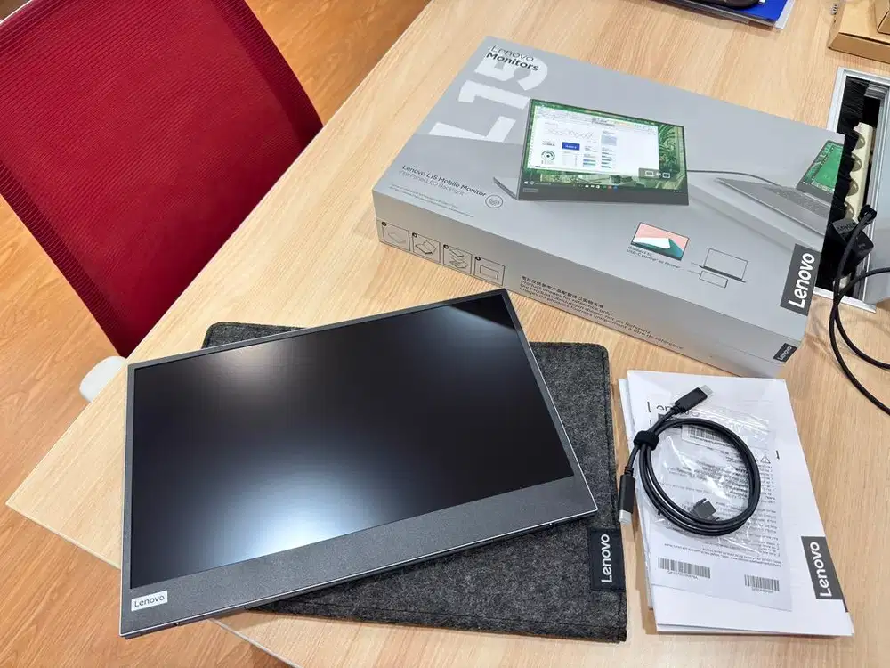 Monitor Portable Lenovo L15