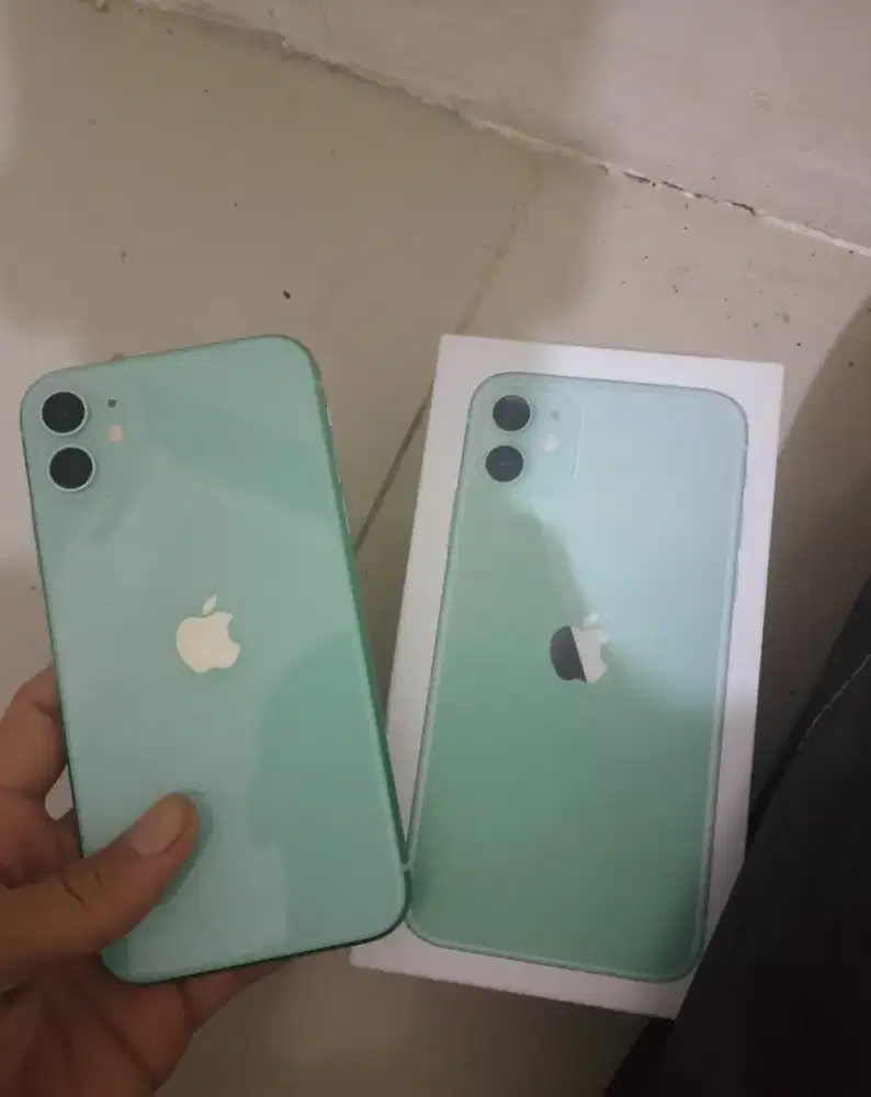 iPhone sebelas 64GB