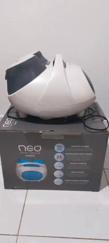 NEO ADVANCE HS8891 ALAT PIJAT KAKI