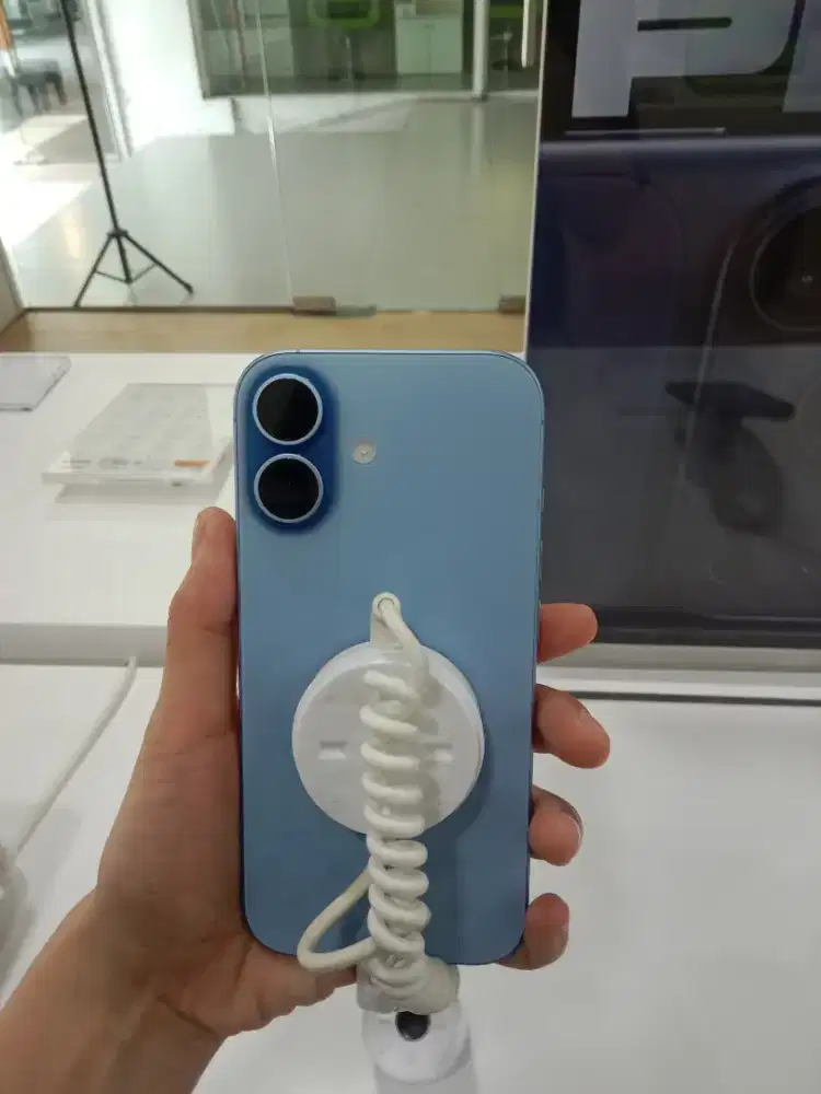 Iphine 17 basic 256 gb ibox dago