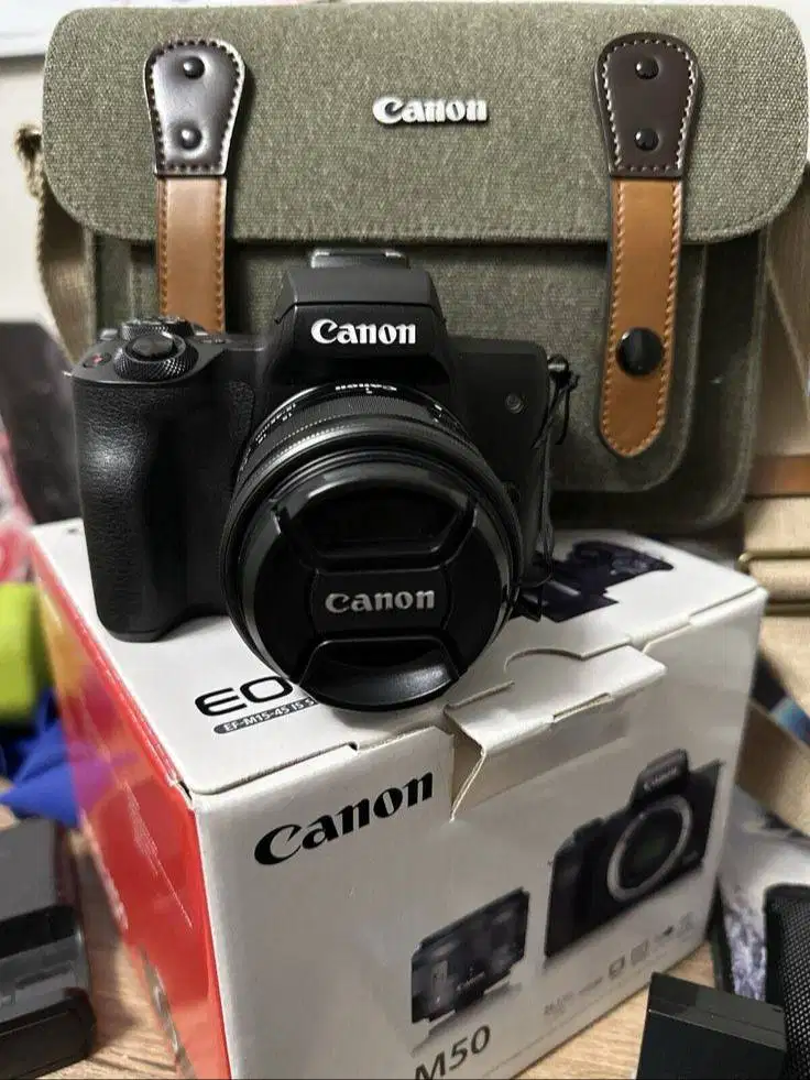 Kamera Mirrorless Canon M50 Mark II, Live Stream & Vlog, Touch Screen
