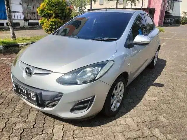 KM Rendah - Mazda 2 1.5 S Bensin-AT 2012
