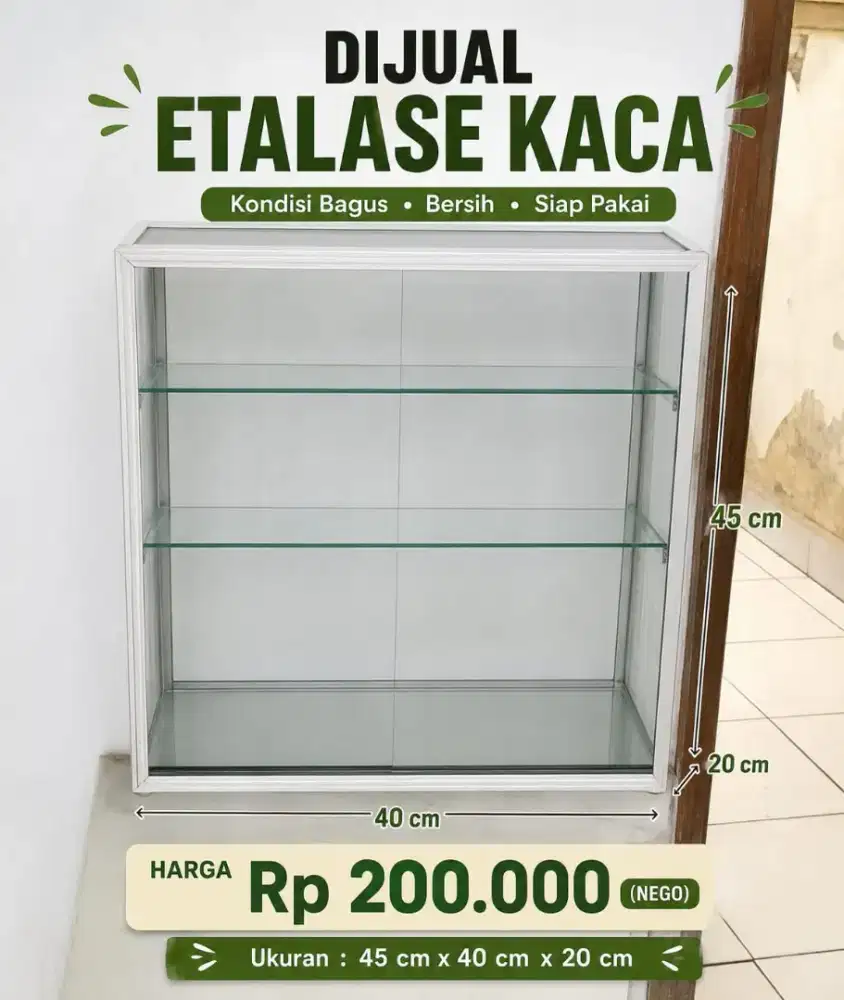 Etalase rokok bekas