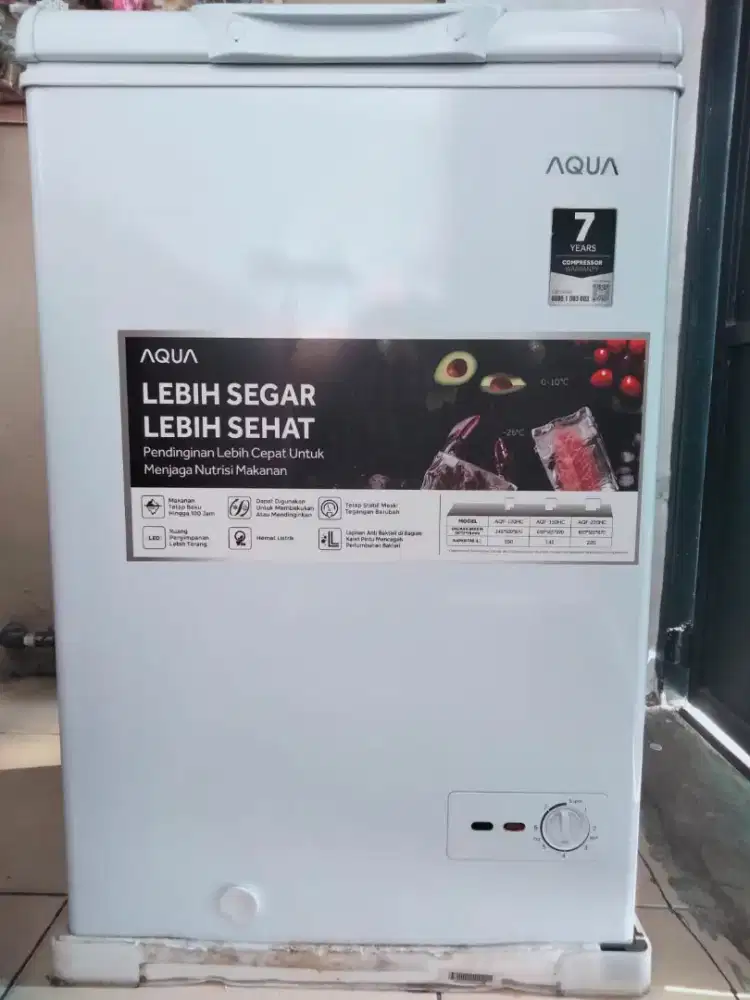 freezer AQUA masih baru