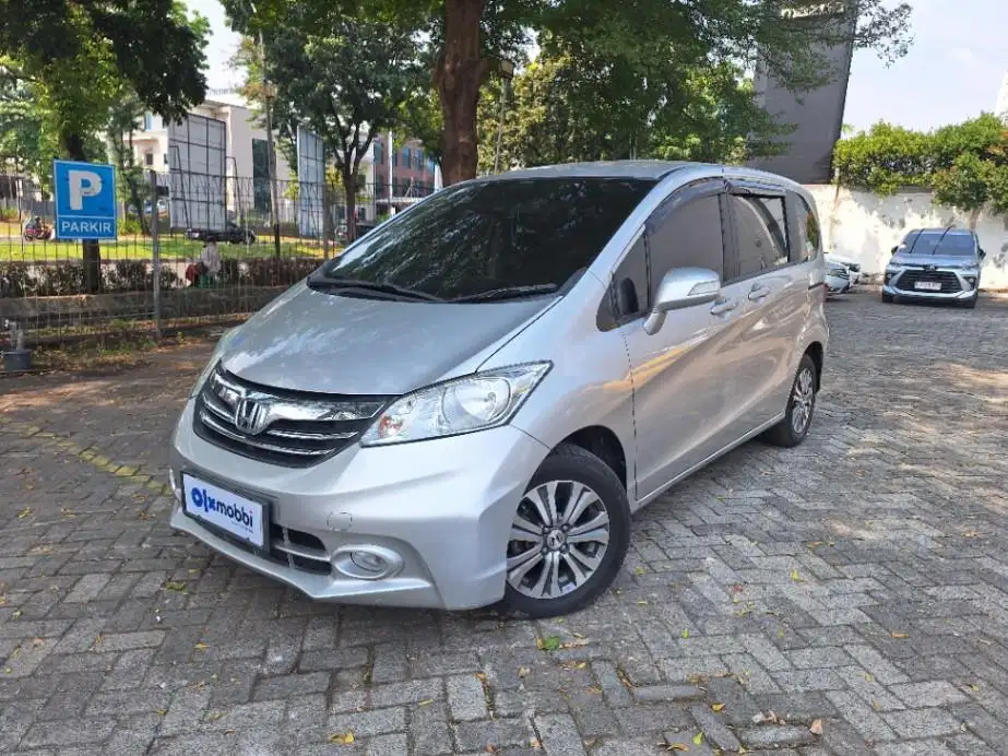 PROMO ANGSURAN RENDAH Honda Freed 1.5 S Bensin-AT 2014 STY