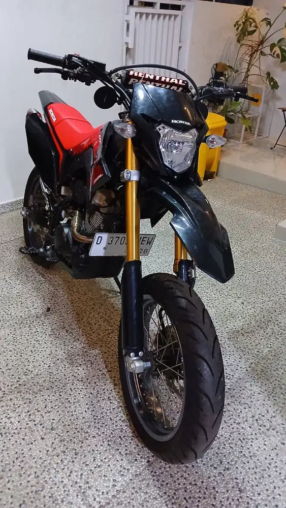 HONDA CRF 150L WARNA HITAM