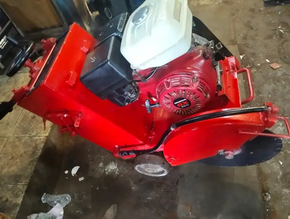 Pemotong aspal beton mesin Honda GX 390