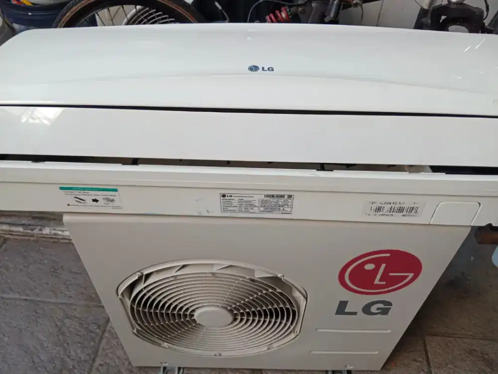 Dijual Unit AC LG 1/2 PK