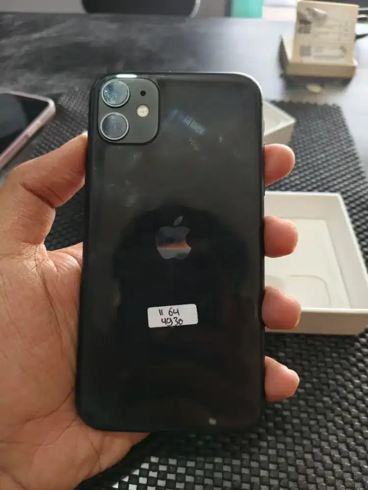 iPhone 11 64GB black ex Resmi (second)