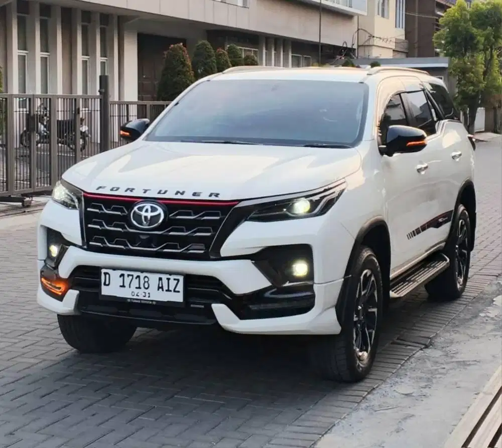FORTUNER VRZ TRD 2.4 AT 2021 LowKM 32rb RECORD TOYOTA FACELIFT BANDUNG