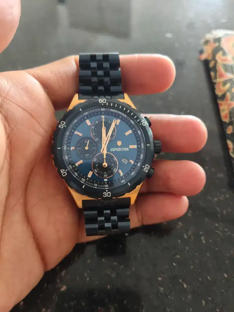 Jam expedition biru rose gold