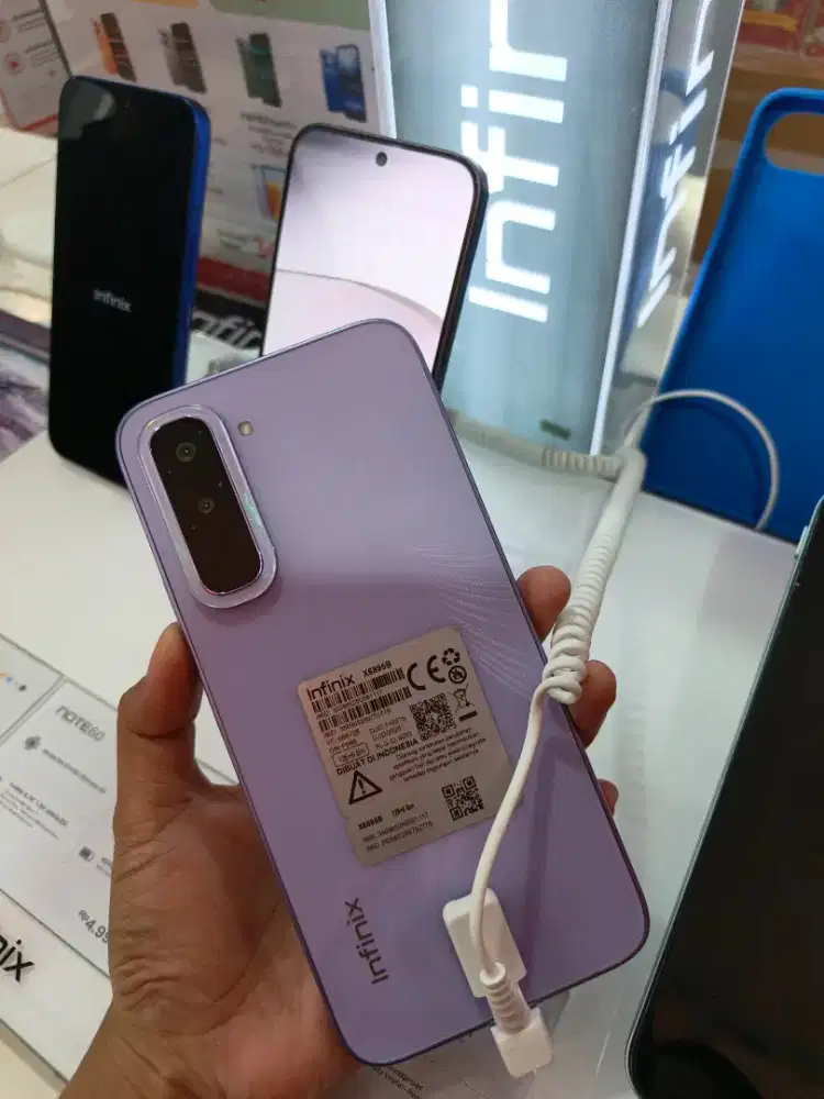 Infinix hot 70 8/128