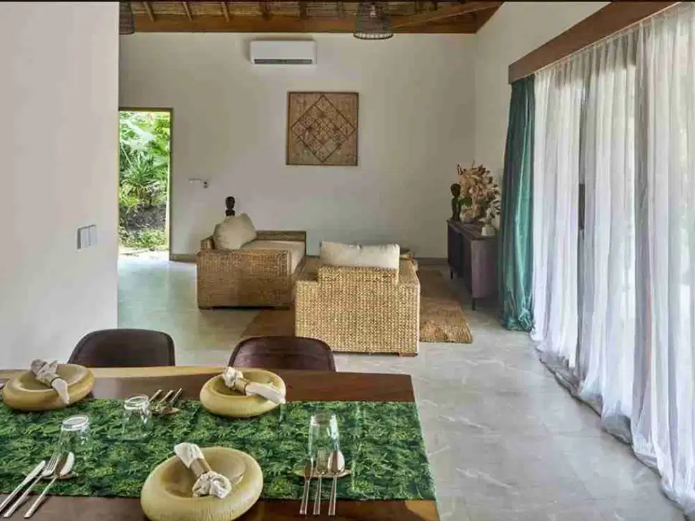 Villa at Beachfront in Jelenga, Sumbawa for leasehold 80 years.
