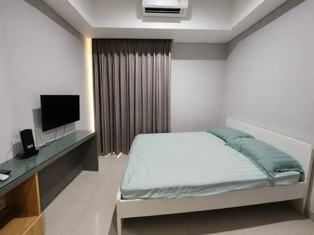 Terhubung Langsung Hublife & Mall TA, Disewakan Suite Taman Anggrek Residences Studio Furnished Minimalis Nyaman Siap Huni, Lokasi Di Jakarta Barat