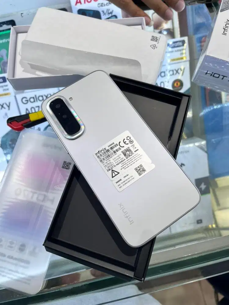 Infinix hot 70/cash/cicilan/kredit cukup ktp asli aja