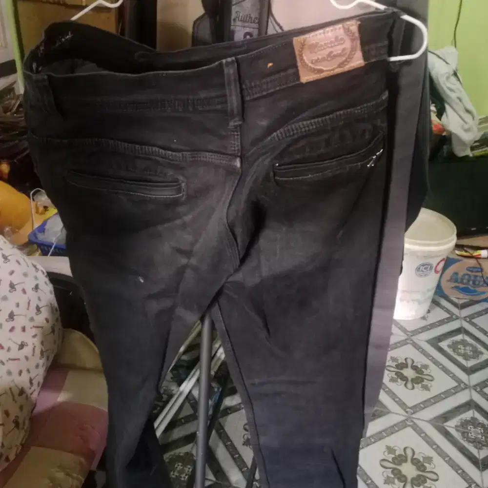 Jual celana Merk Navala Ukuran 32