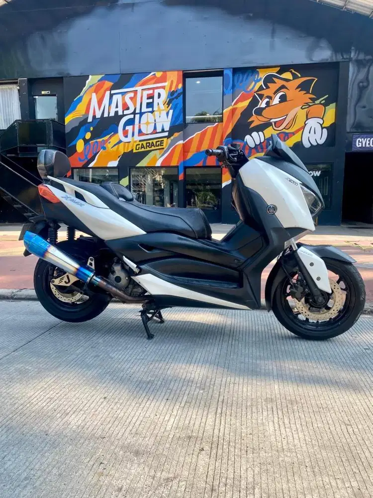 Yamaha Xmax warna Putih Rare 2017