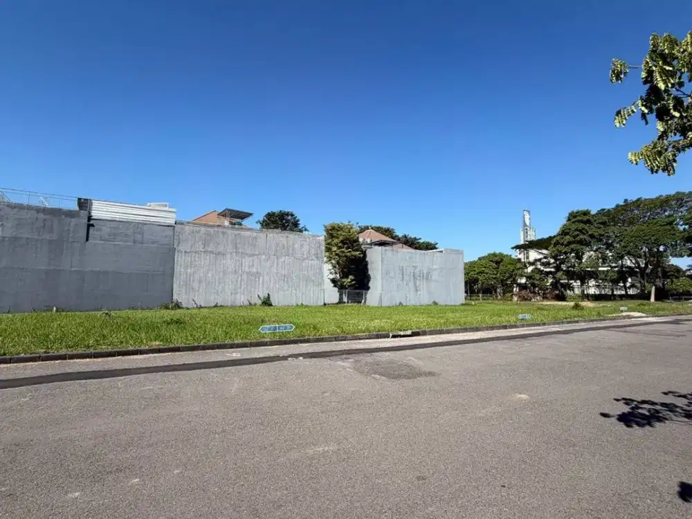 ada 3 jejer ! Disewakan lahan usaha long beach raya boulevard pakuwon city