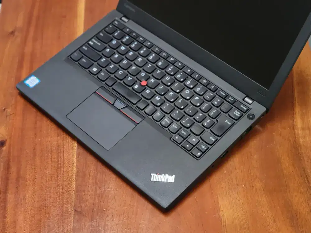 Thinkpad X270 Core i5 IPS FHD Layar Super Jernih Terbaik di Kelasnya