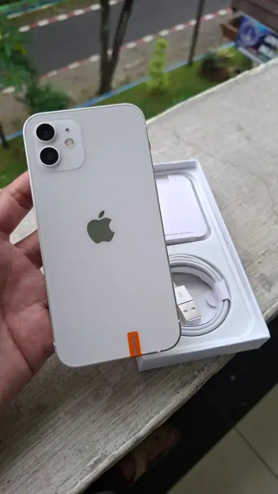iPhone 12 (Wifi Only) Minus