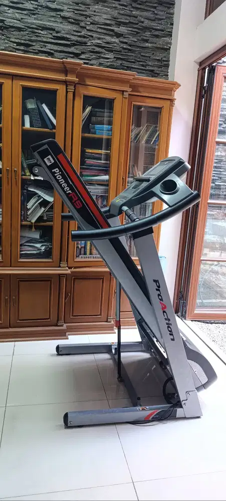 Treadmill Shaga G6587 / BH Fitness Pioneer R9 - LIKE NEW - COD Depok