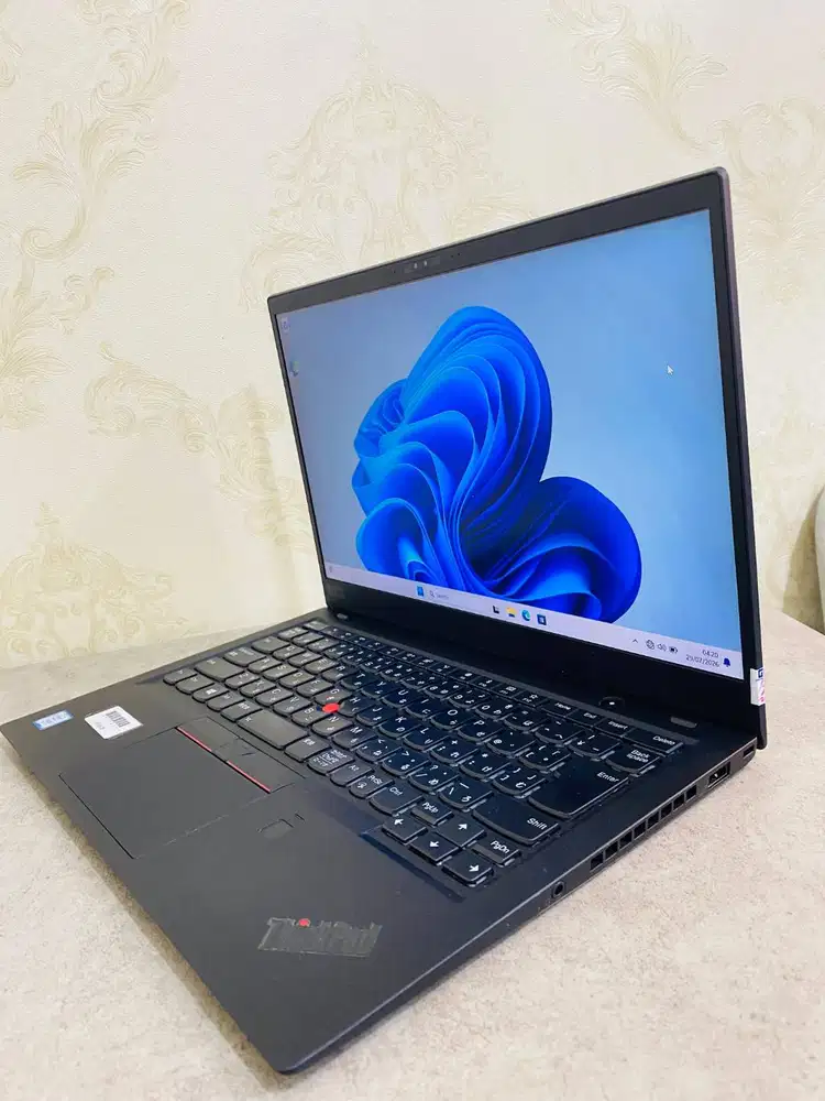 LAPTOP MURAH LENOVO ThinkPad X1 Carbon Core i5-8250U Touch Screen