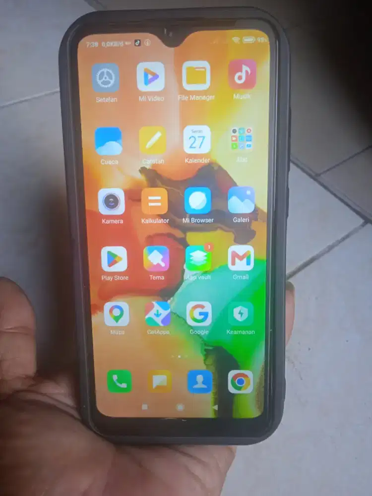 redmi 8a cas tipe C ram 2/32 tinggal pake aja smua normal,mines dikit