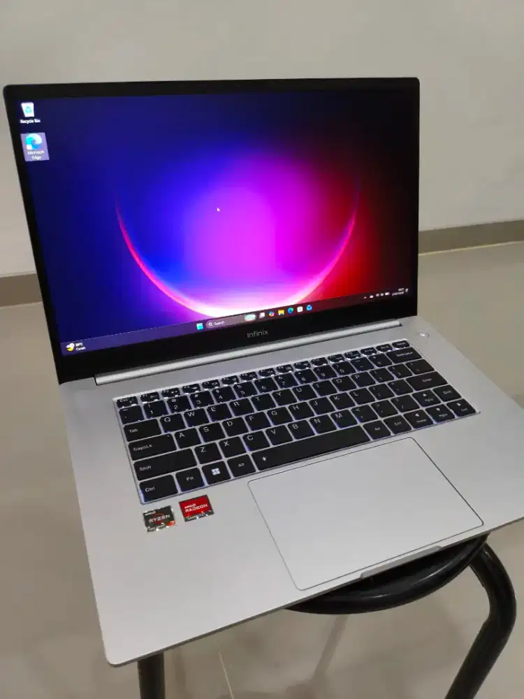 Lapto Infinix XBook 15 Ryzen 5 5825U