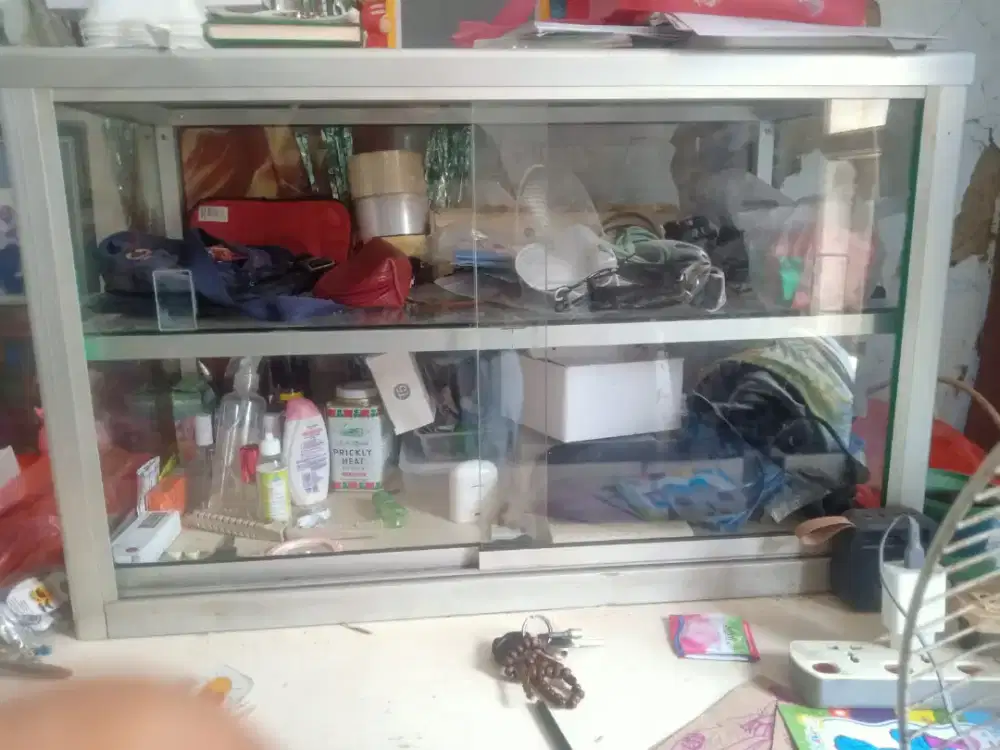 Dijual Estalase kaca