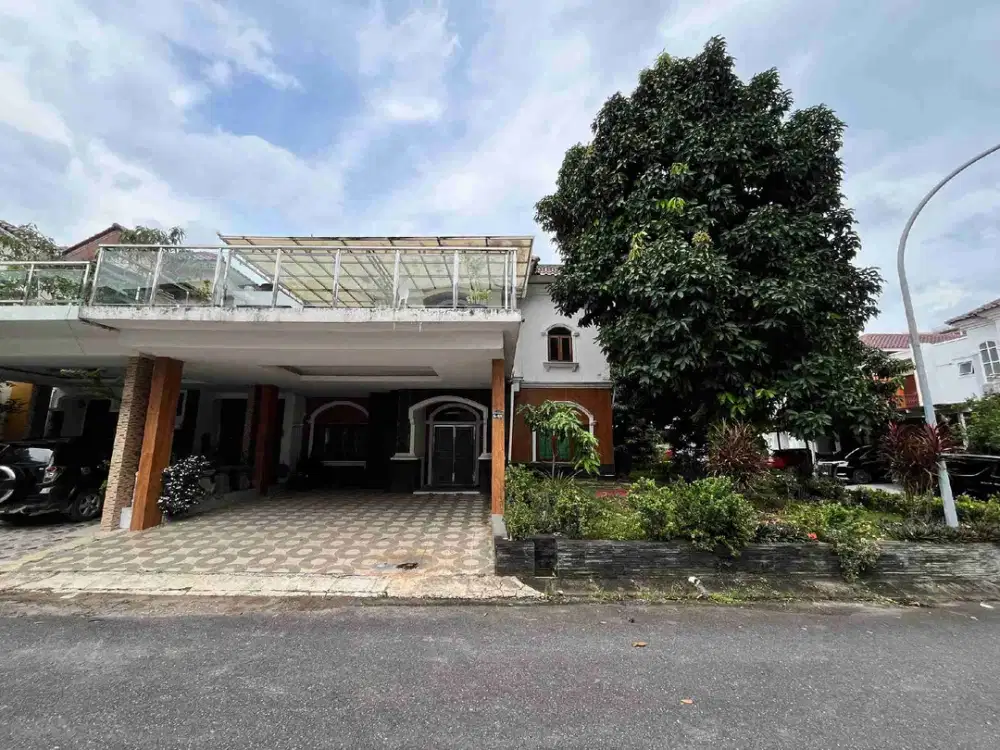 Disewakan Rumah Hook 2 Lantai di Bellavista, Batam Center