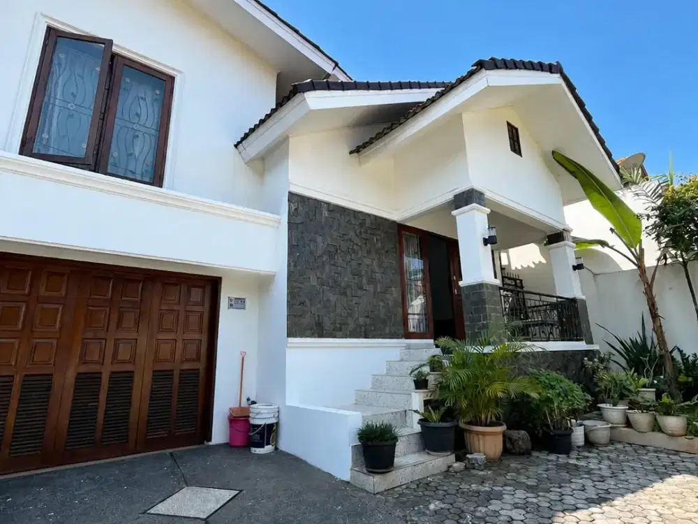 Rumah 2 Lantai di Pejaten Timur Jakarta Selatan. Bagus dan SHM