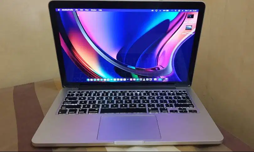 MacBook Pro 13 Retina 2014 Core i5 RAM 8GB SSD 128GB Mulus Batrei Awet