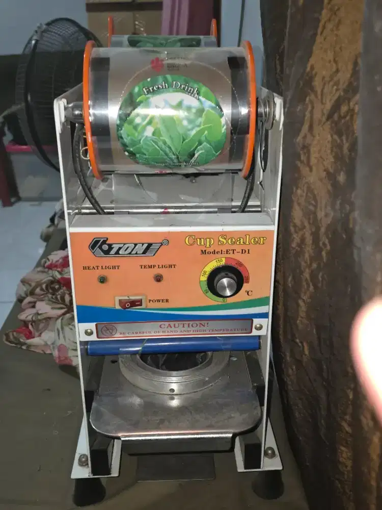Mesin Cup Sealer