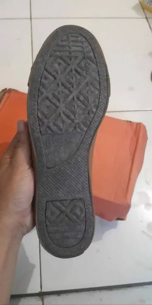Sepatu Converse