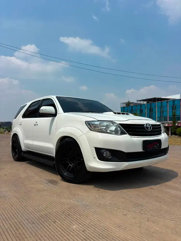 Toyota Fortuner VNT 2013 diesel matic 2013 bekas murah