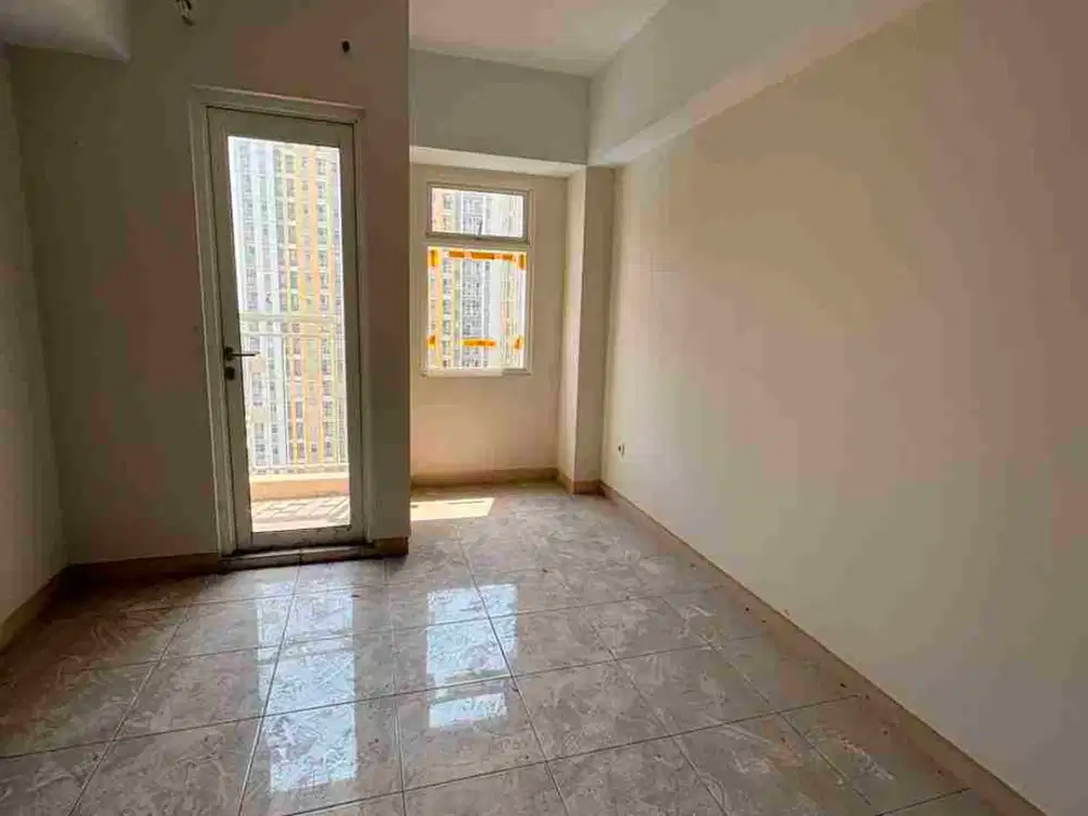 dijual studio murah di Apartemen The Springlake Summarecon Bekasi