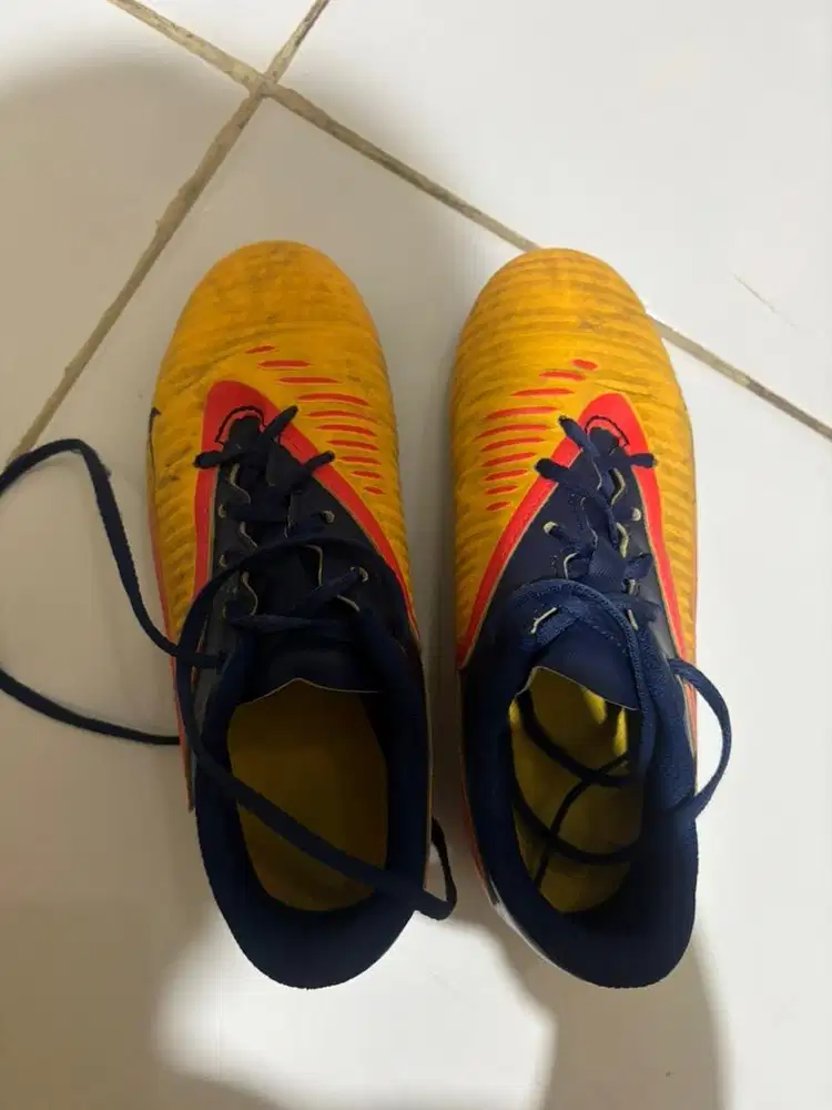 Sepatu bola anak nike phentom