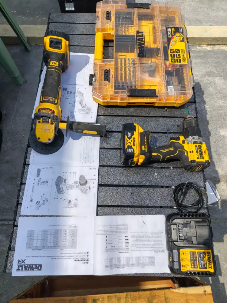 De walt cordless bor & gurinda
