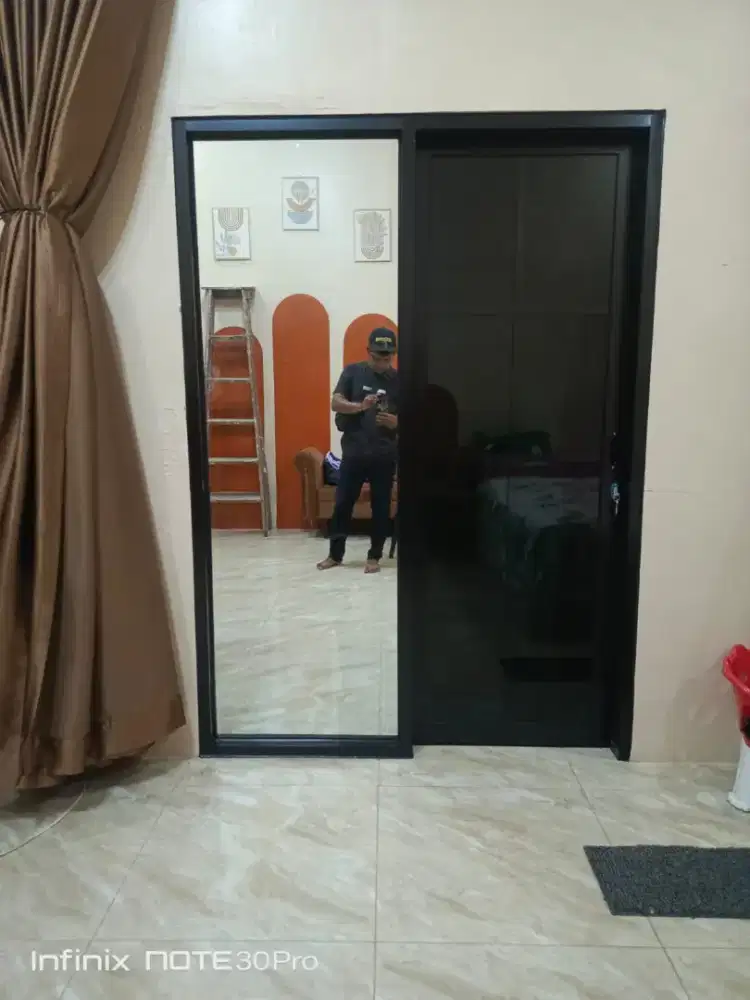 Pintu kaca ,kaca tempred,pintu  jendela upvc