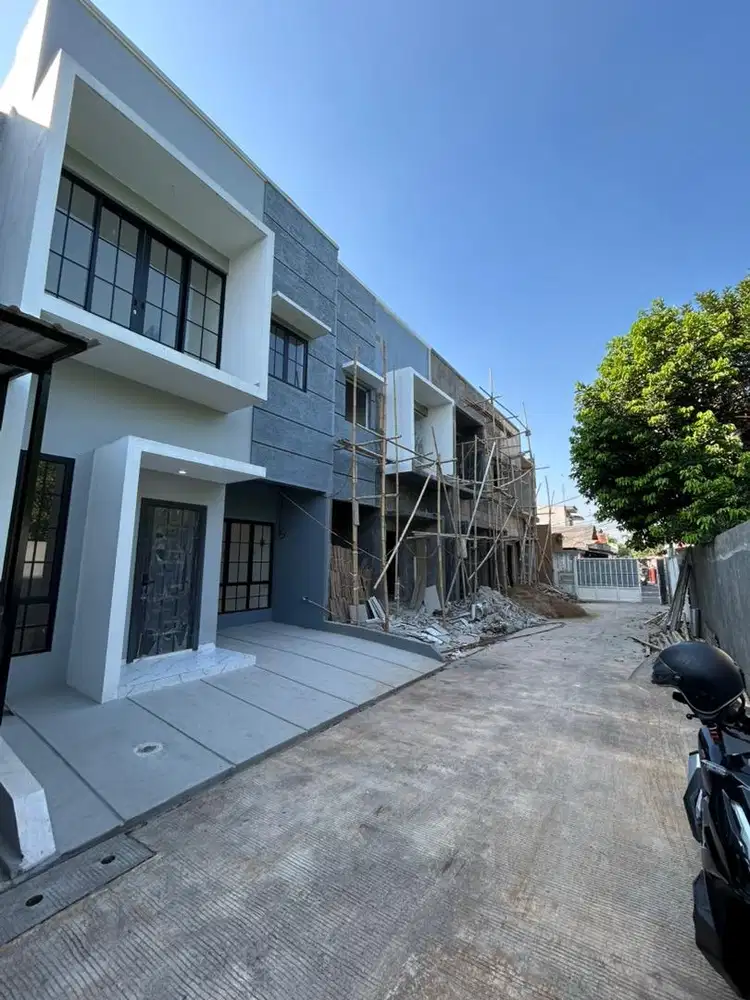 Town House Baru Di Gaplek Pamulang, 5 Menit Tol Pamulang