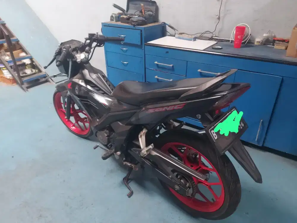 Honda Sonic 150r