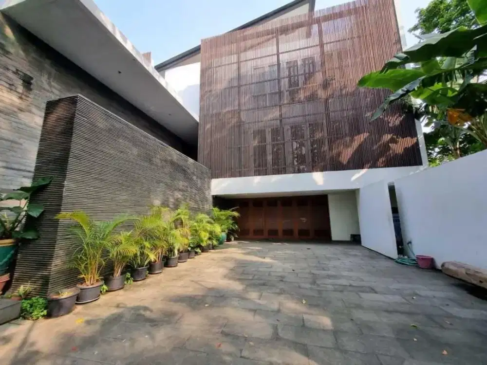 Rumah Hang Tuah Jak Sel Furnished 675M2