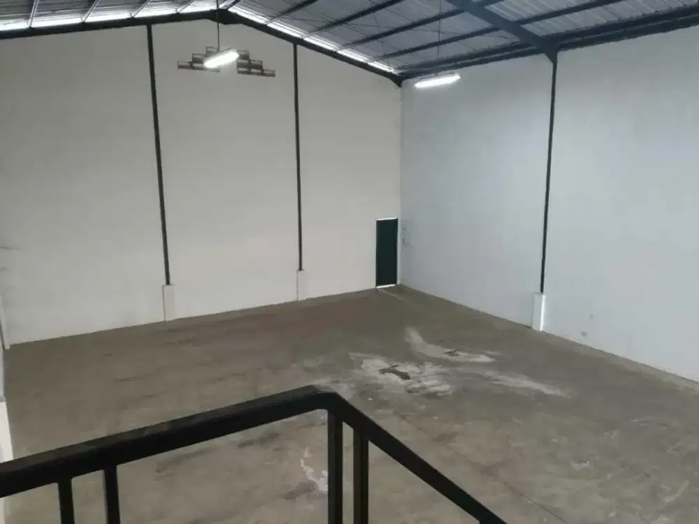 Gudang Bizhub BSD Ada Kantor 2Lt