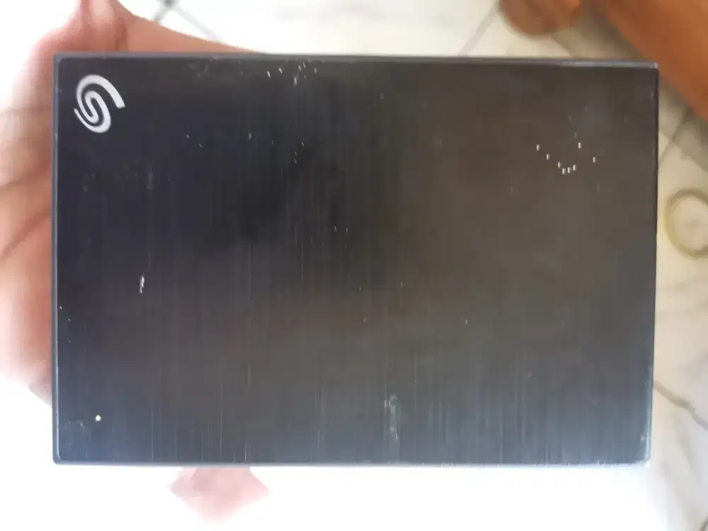 Dijual cepat hardisk seagate backup plus slim 2TB