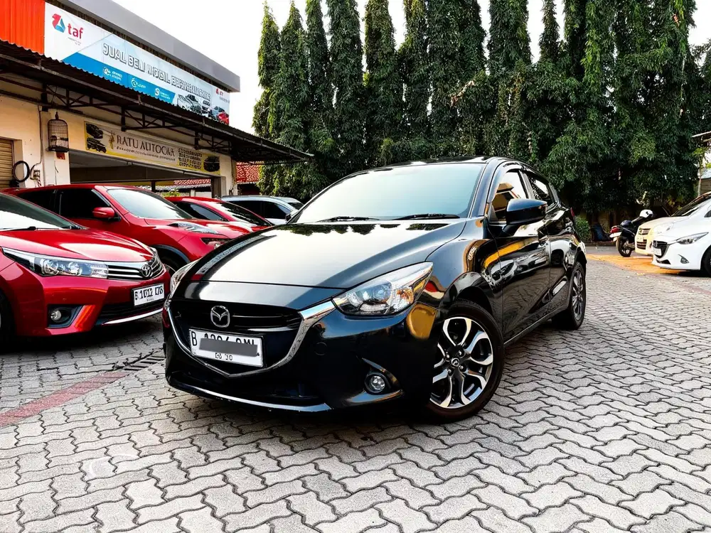 DP 5 JT MAZDA R AT HB 2016 SKYACTIVE FACELIFT BLACK EDITION
