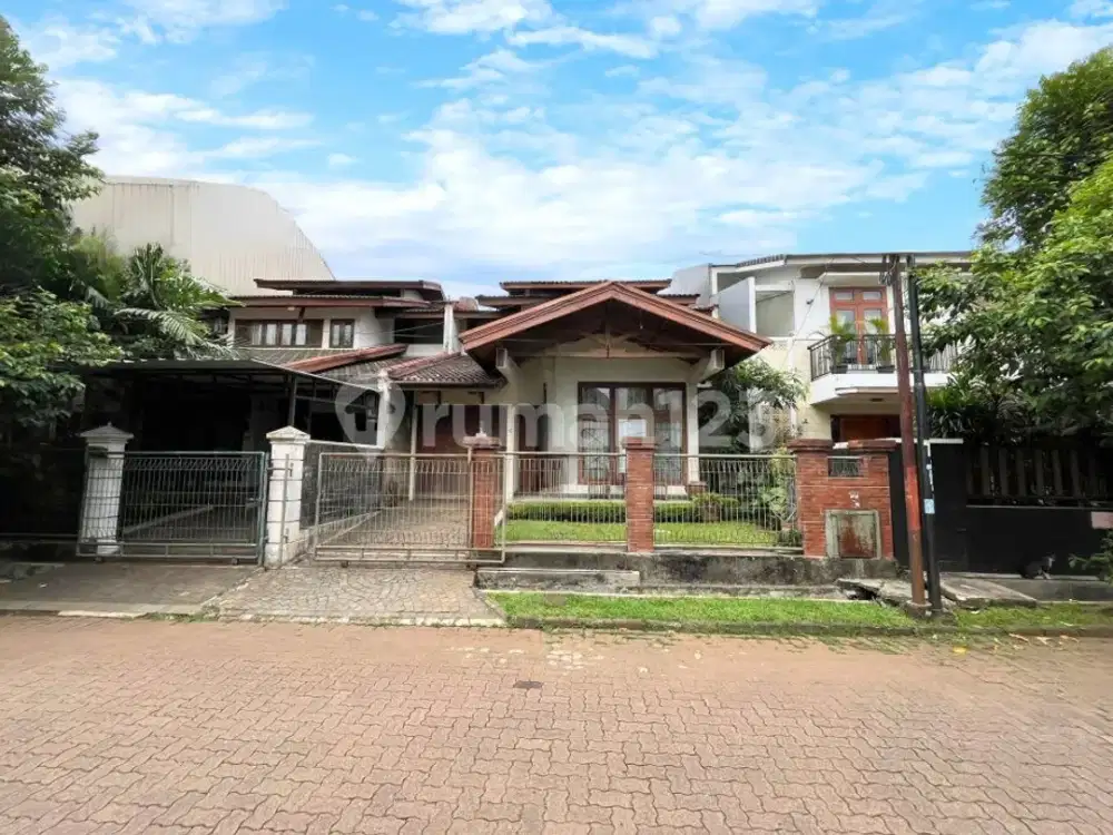 Rumah Siap Huni Terawat 2 Lantai di Lebak Bulus Dekat ke MRT