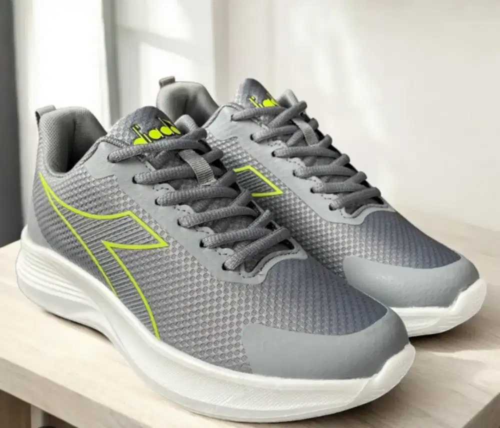 Sepatu Diadora Grey Original Size 40
