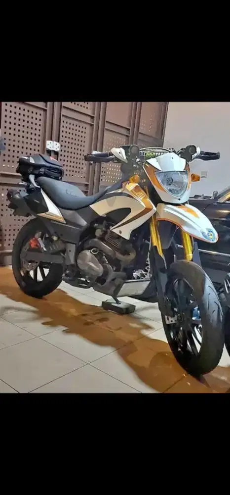 Benelli python 200 cc. 2015