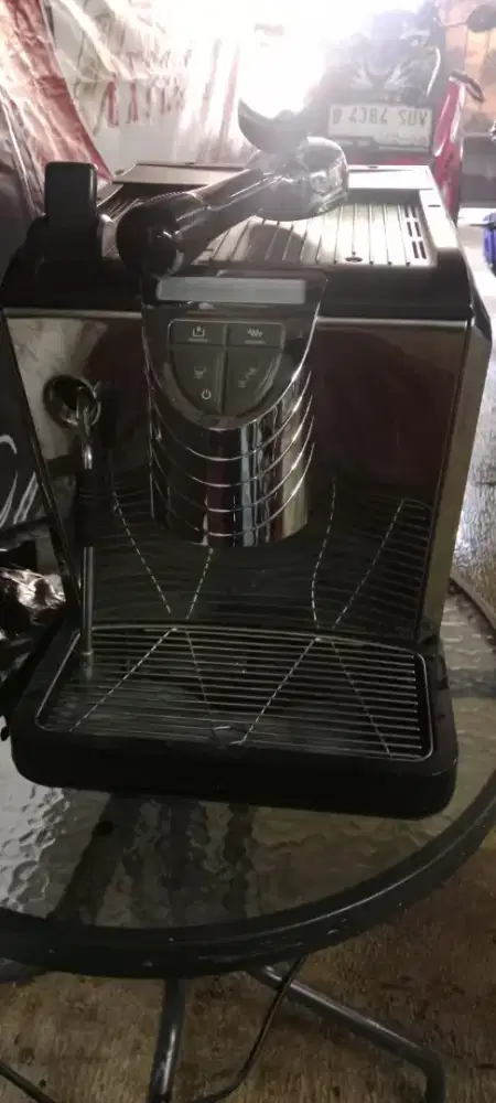 Mesin kopi Nova Simonelli