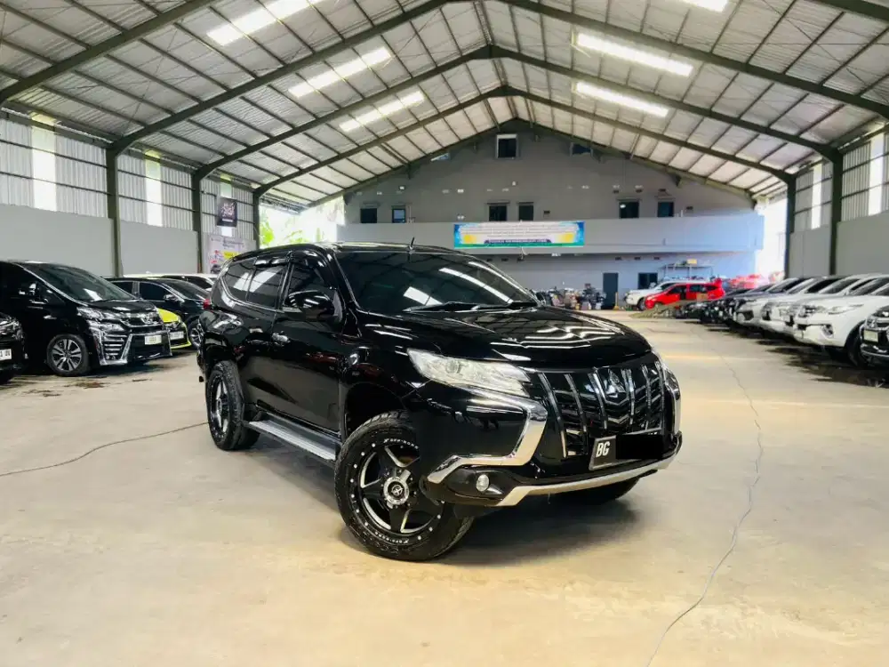 Mitsubishi Pajero Sport GLX 4X4 2016 / 2017 MT Manual, Sangat terawat